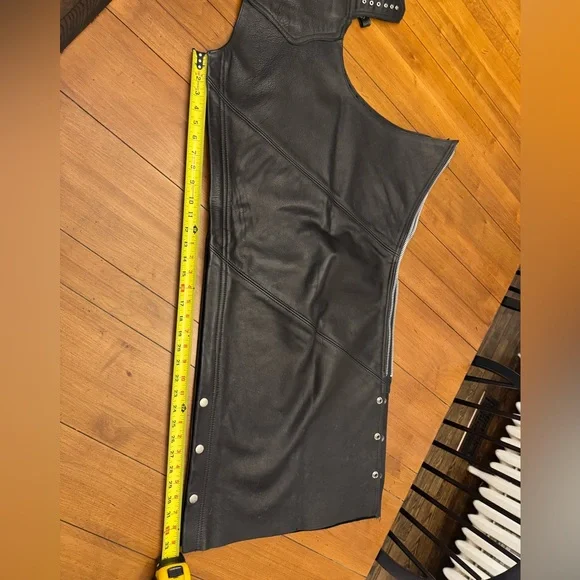 Women’s Black Leather Chaps - Picture 11 of 16